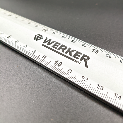 Угольник 250мм алюминиевый Werker