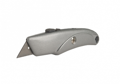 Нож для линолеума. трапец. лезв. металл. Корп., фиксатор Sturm! 1076-02-P1